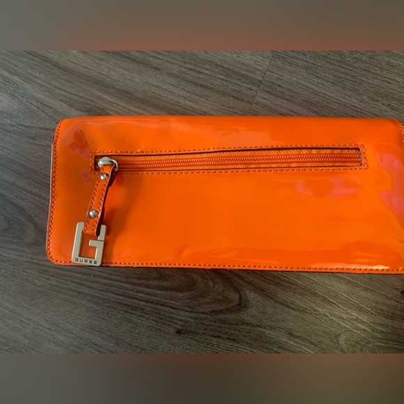 Guess clutch, bright orange - Picture 6 of 7